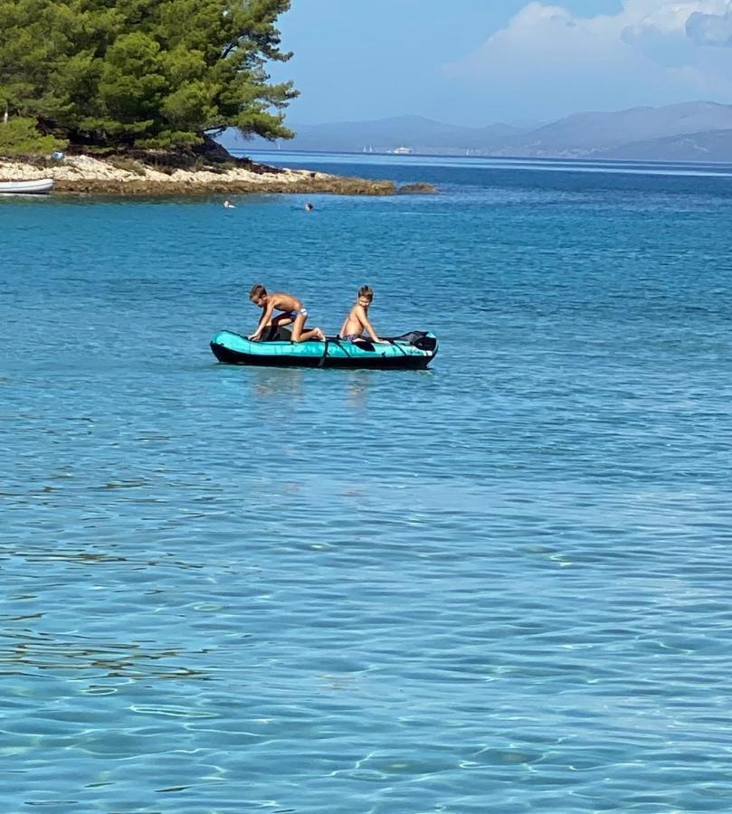 Holiday Home Brac ซูเปตาร์ ภายนอก รูปภาพ
