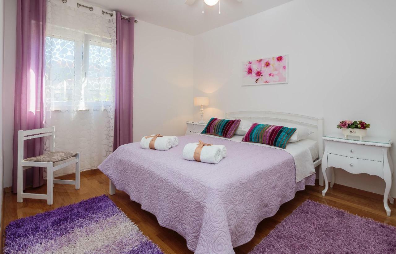Holiday Home Brac ซูเปตาร์ ภายนอก รูปภาพ