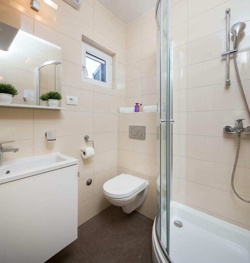 Holiday Home Brac ซูเปตาร์ ภายนอก รูปภาพ